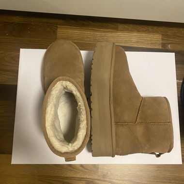 UGG Classic Platform
