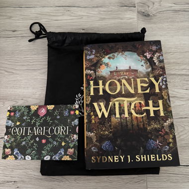 Fairyloot The Honey Witch-Sonderedition