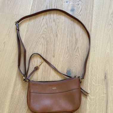 Sac Fossil à bandoulière ou porté en travers