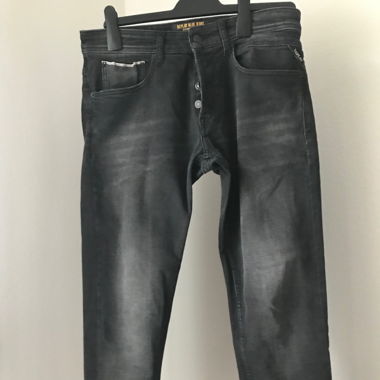 REPLAY Herren Jeans Größe 31, Schwarz
