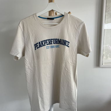T-Shirt PeakPerformance 
