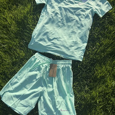 Nike Running Set in Mint