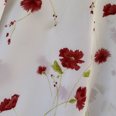 Blusa bianca floreale