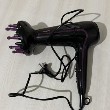 Hair dryer 