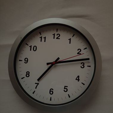 Wanduhr IKEA Tjalla