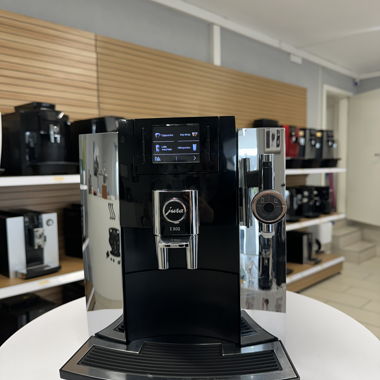 Jura E800 machine à café entièrement automatique noire