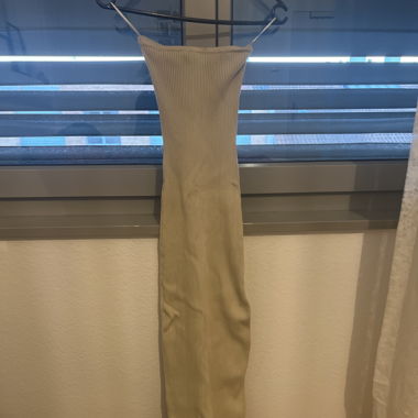 Enges kleid