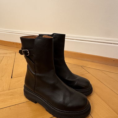 Claudie Pierlot Black leather ankle boots EU 38