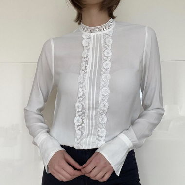 White sheer blouse with embroidery 🤍