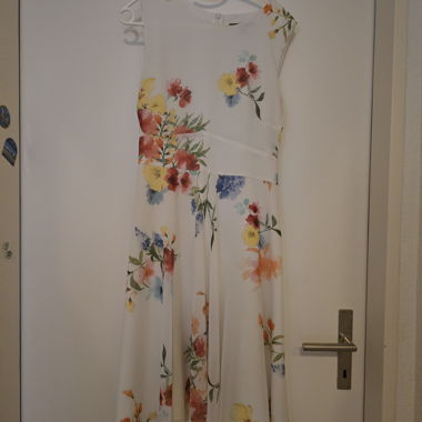 Abito Bianco a Fiori