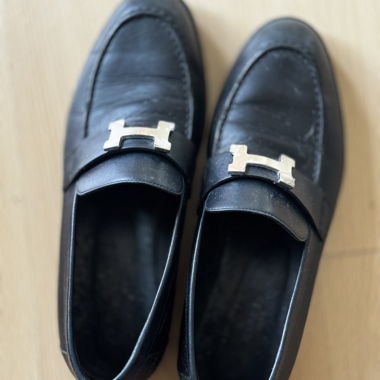 Chaussures à mocassins Hermes noires d'origine