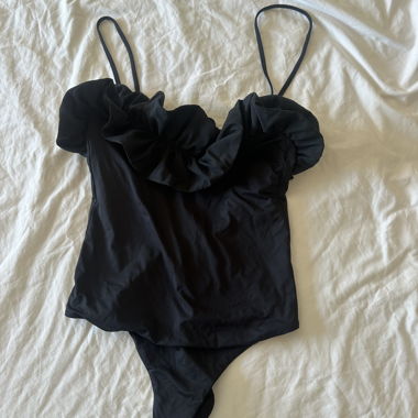 Black Ruffled One-Piece Swimsuit OYSHO