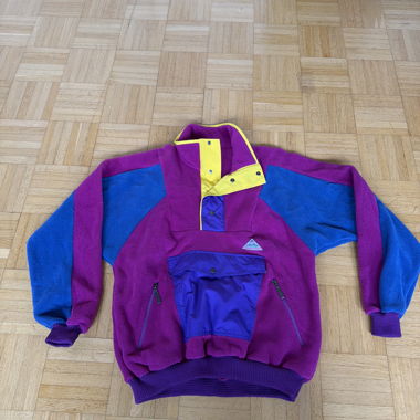 Vintage Strong Fleece
