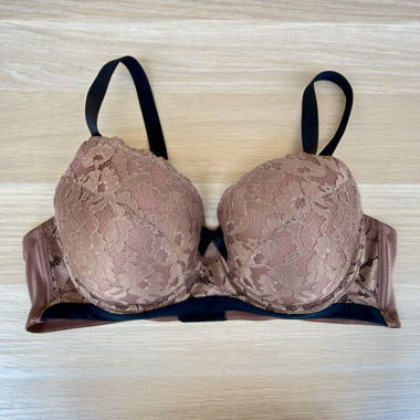 Soutien-gorge en dentelle 90C