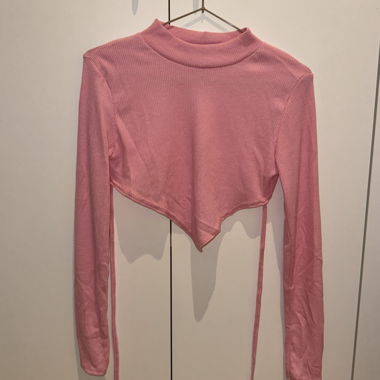 Rosa Crop Top mit langen Aermeln