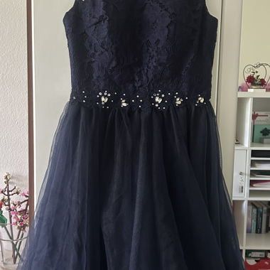 Abito da cocktail in pizzo blu navy