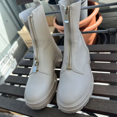 New Yorker weiße Stiefeletten EU 37