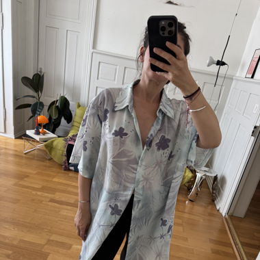 Oversized 90ies blouse in a floral print
