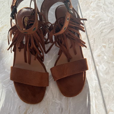 Sandales à talon 