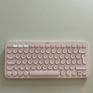 Logitech Pink Keyboard/Tastatur