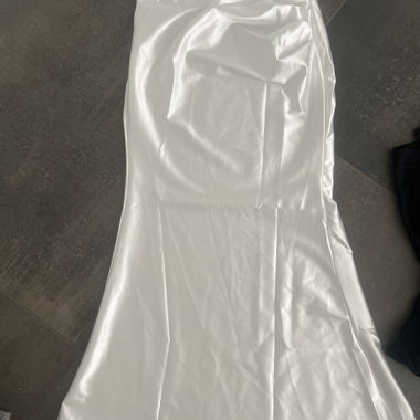 Elegant White Skirt