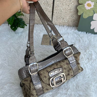 Sac bandoulière GUESS, taille moyenne, schoolbag !