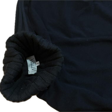 Black turtleneck sweater Attesa T1