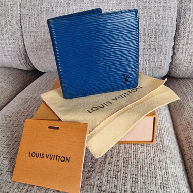 Louis Vuitton Wallet Marco - Epi Blau-Zertifiziert