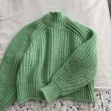 Sweater Light Green