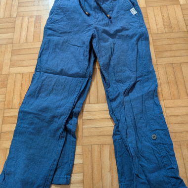 Pantaloni estivi