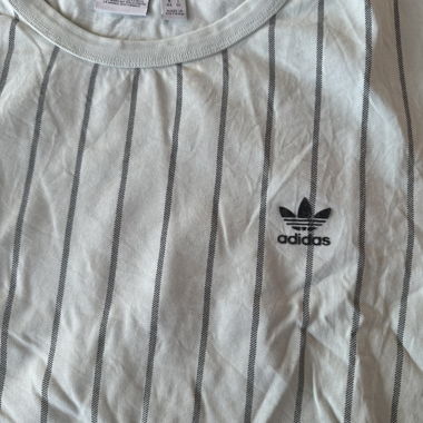 Adidas t-shirt
