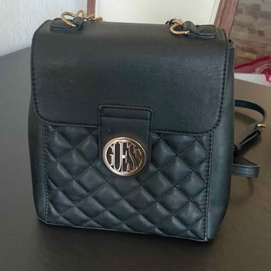 Sac à dos Guess cuir noir