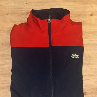 Lacoste 