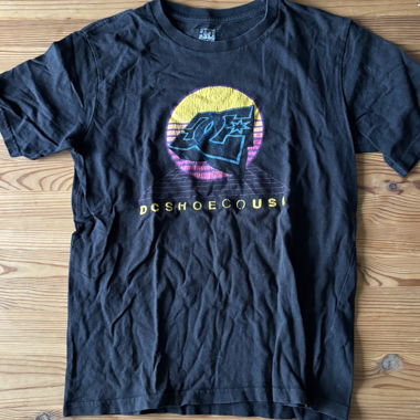 T-shirt DC Shoes vintage da skater
