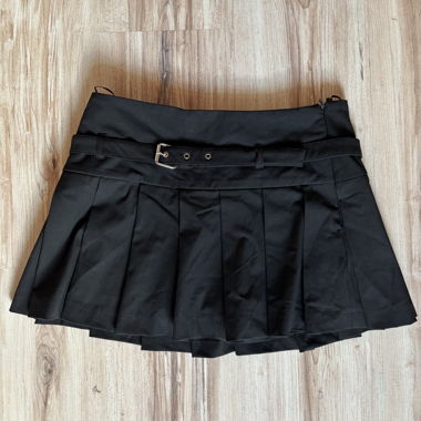 Gonna pantaloncino plissettata nera