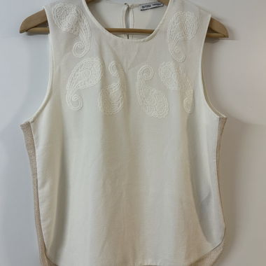 Top sans manches ZARA avec broderie paisley
