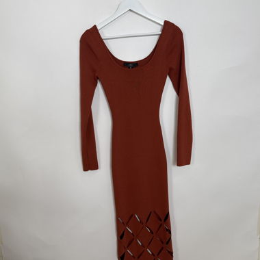 Vestito in maglia con intagli color ruggine