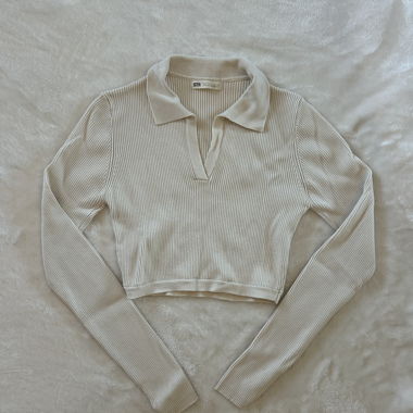Geripptes Crop-Top mit Kragen