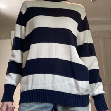 Brandy Melville Pullover