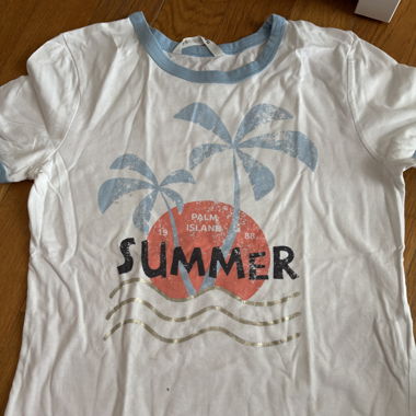 2 t-shirt