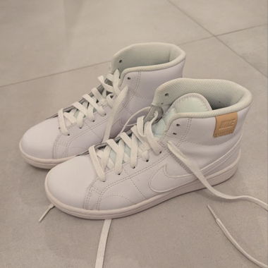 Baskets montantes Nike, taille 38
