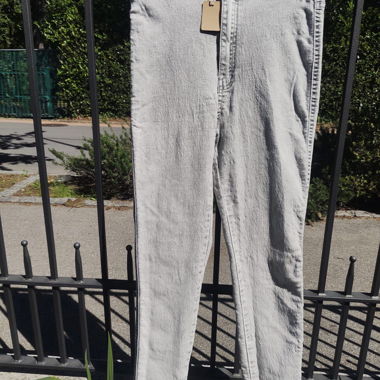 Casual-Grau-Jeans