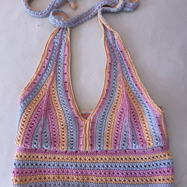 Top Hollister in uncinetto con scollo a collo stretto