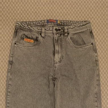 Empyre; Graue baggy Jeans
