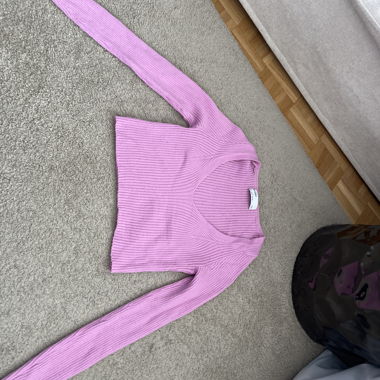 Pink ribbed crop sweater