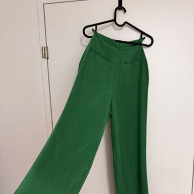 Grüne ZARA Stoffhose