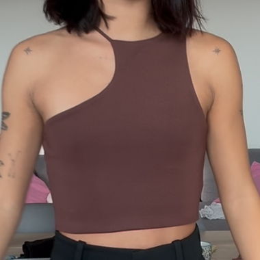 brown top
