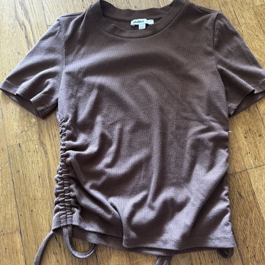 T-shirt marron côtelé