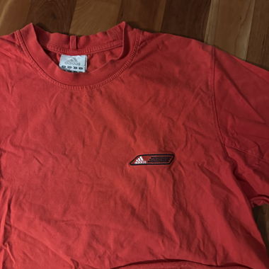 T-shirt adidas corta rossa