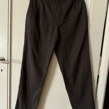 Pantaloni in spina di pesce di cotone con pince
